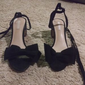 Beautiful Black Blocked Heel Sandals with Bow